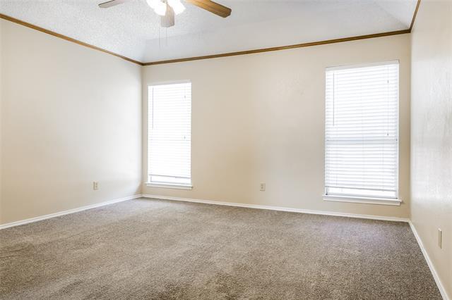 Building Photo - 6329 N Park Dr
