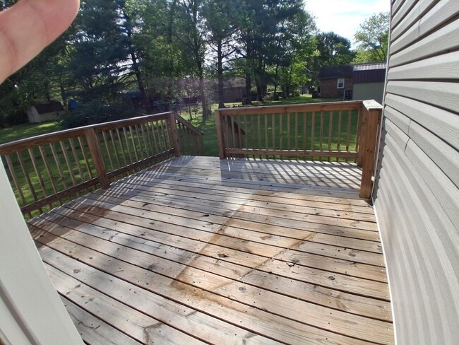 Building Photo - 821 Belle Dr