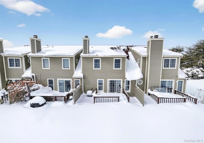 Building Photo - 2003 Regent Dr