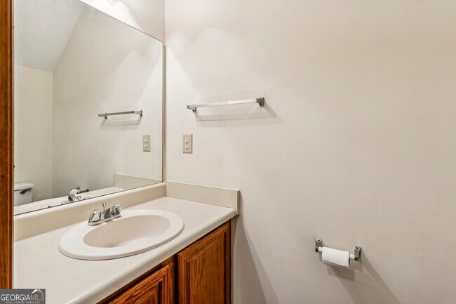 Building Photo - 1105 Booth Ct SW