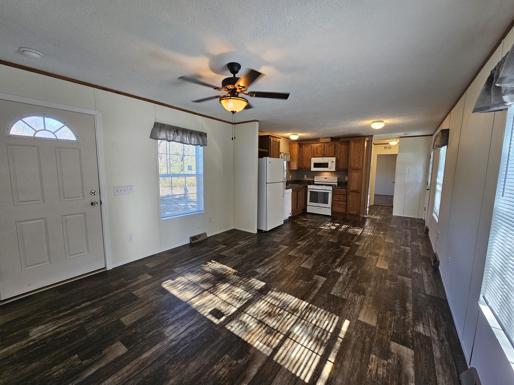 Building Photo - 9 Mapledale Acres