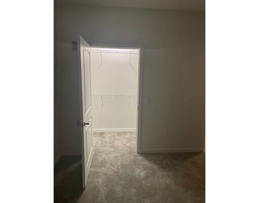 Building Photo - 200 Quarry Hill Dr