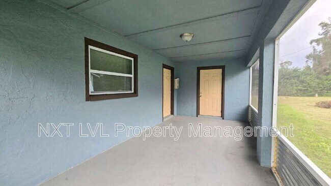 Building Photo - 2095 Eloise Cir