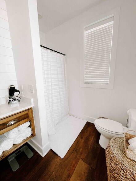 Building Photo - 2115 Loretta Parker Lane