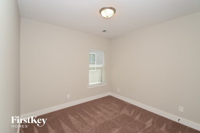 Building Photo - 225 Union Station Dr