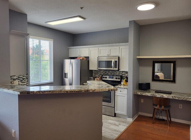 Building Photo - 11022 Legacy Dr