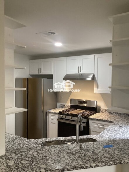 Building Photo - 3275 Long Iron Pl