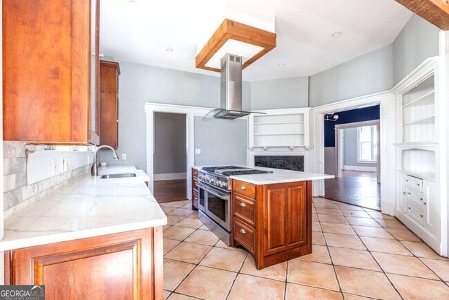 Building Photo - 692 Myrtle St NE