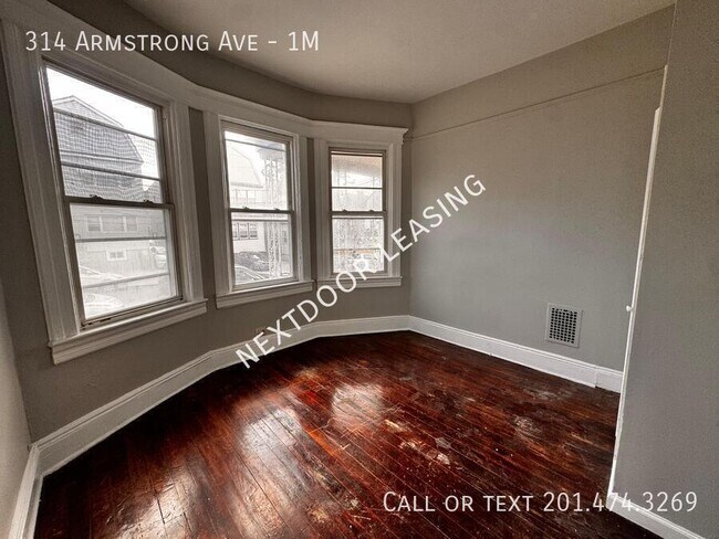 Building Photo - 314 Armstrong Ave