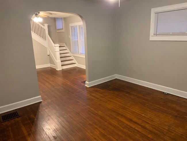 Building Photo - 813 N Bancroft St