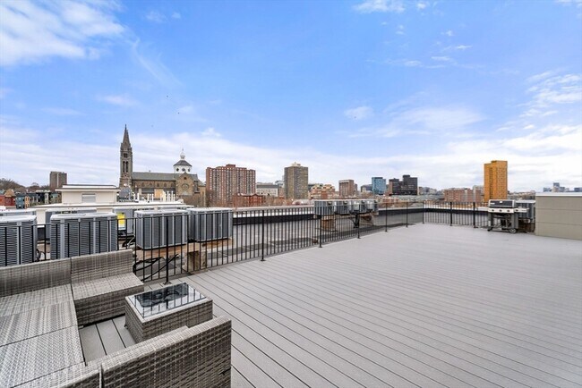 Building Photo - 1457 Tremont St