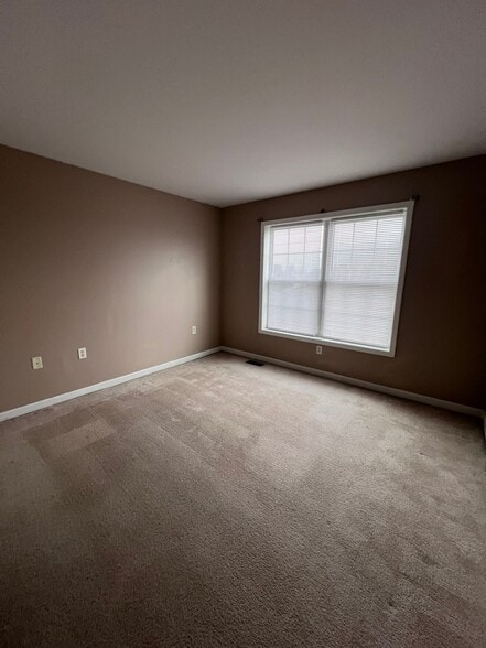Building Photo - 254 McNeill Dr