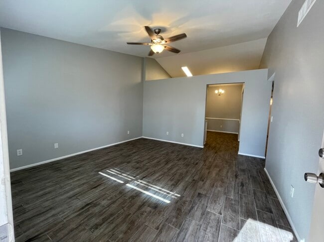 Living room - 726 S Nebraska St