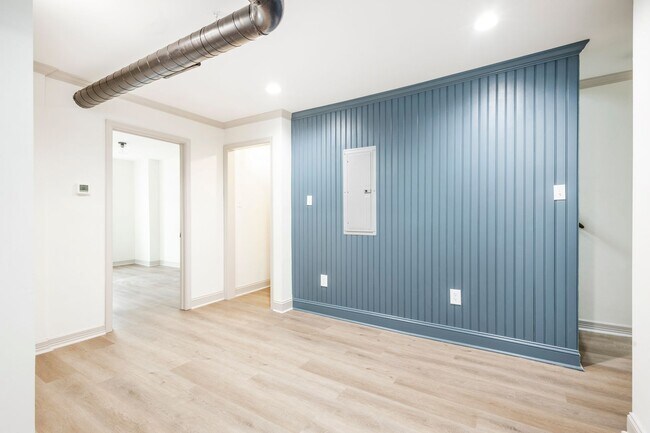 Building Photo - 2335 N 30th St