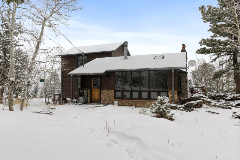 Building Photo - 83 Long View Rd