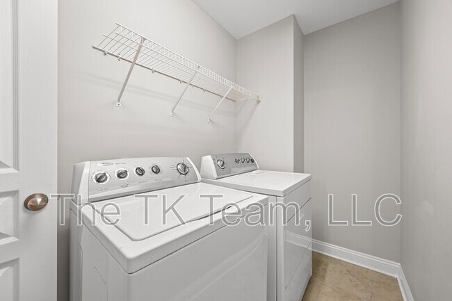 Building Photo - 10139 Allison Taylor Ct