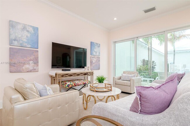 Building Photo - 11269 SE Blair Ln