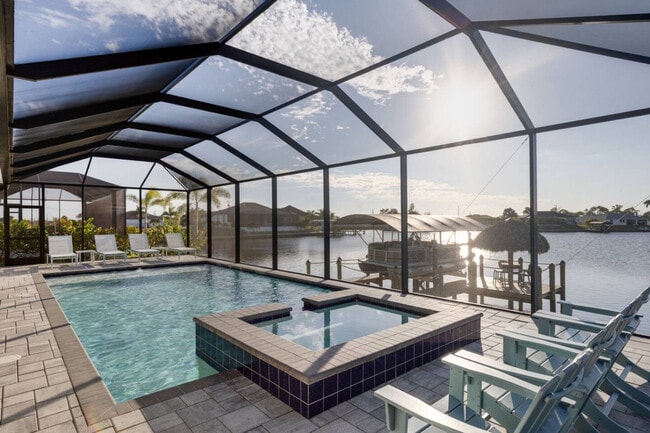 Building Photo - 1720 Burnt Store Rd N