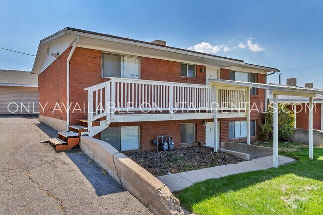 Building Photo - 185 W 2200 S