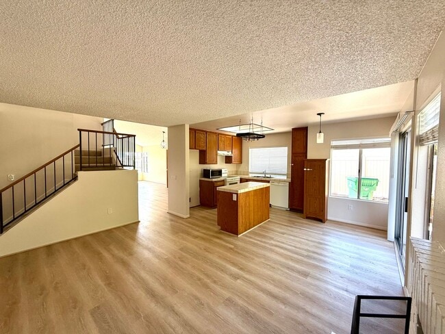 Building Photo - Wonderful 4 Bedroom 2-story Townhome in "F...