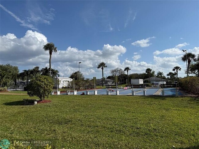 Building Photo - 1397 High Point Way