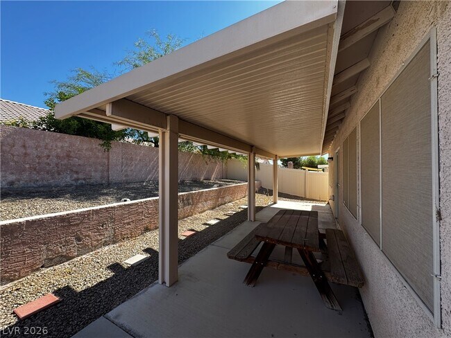 Building Photo - 1404 Laughing Larkspur Ave