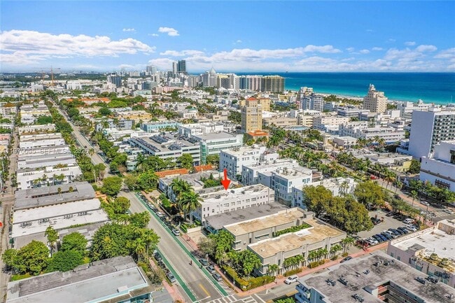 Building Photo - 1027 Pennsylvania Ave