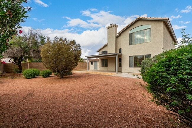 Building Photo - 3 Bedroom / 2.5 bath CORNER Lot in Ahwatukee