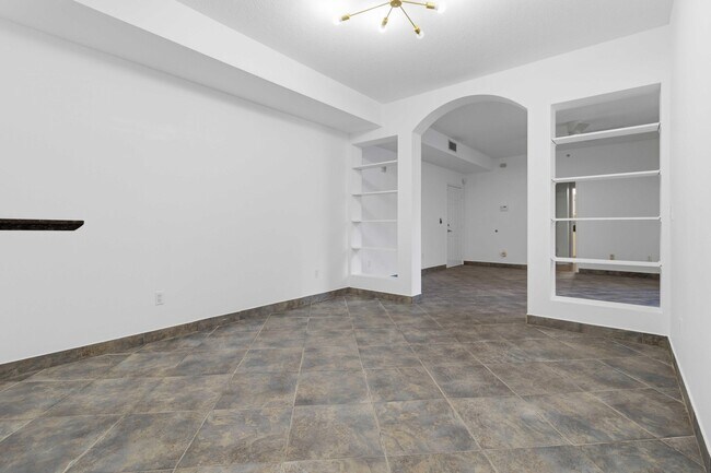 Building Photo - 233 S Federal Hwy