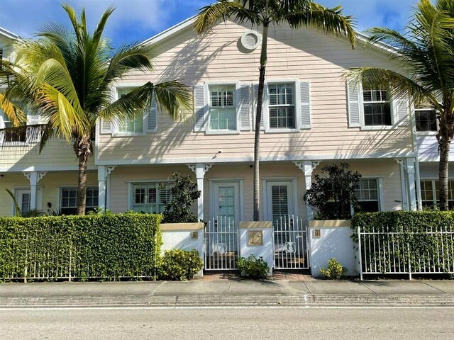 Building Photo - 902 S Federal Hwy