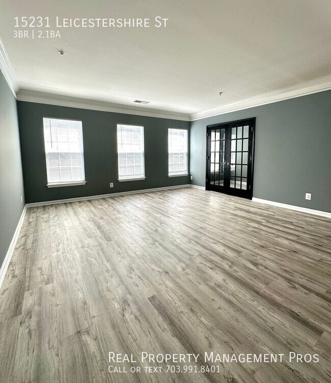 Building Photo - 15231 Leicestershire St