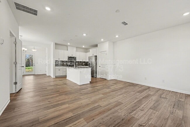 Building Photo - 2124 Cobble Ct