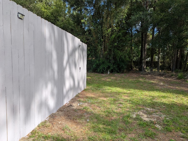 Building Photo - 7830 SW 97th Ave