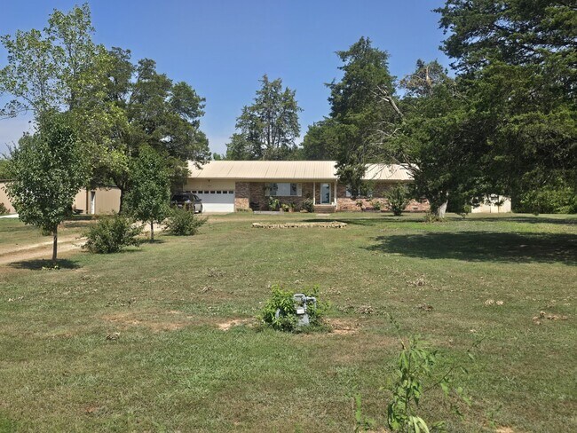 Building Photo - 24126 AR-164