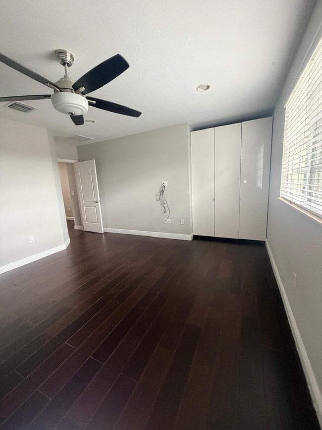 Building Photo - 7644 Foxcroft Ln