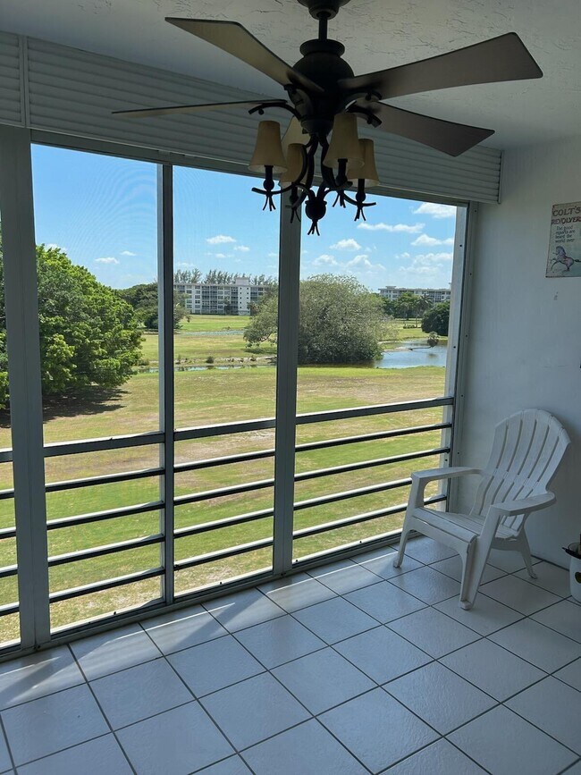 Building Photo - 2691 S Course Dr