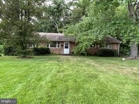 Building Photo - 8716 McNair Dr