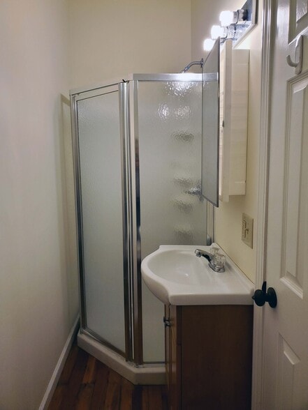 Building Photo - 1313 East Walnut