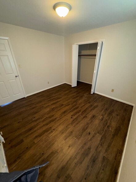 Building Photo - 219 Mitchell St