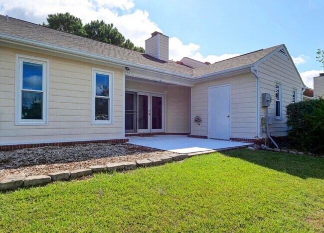 Building Photo - 3023 Remington Dr