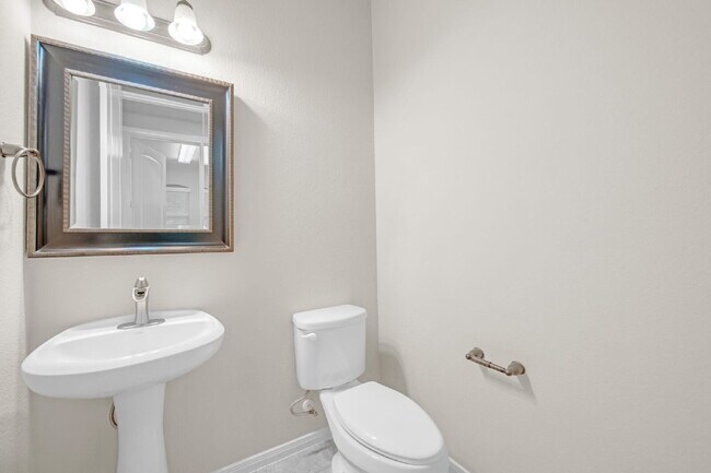 Building Photo - Welcome home to this beautiful home in the...