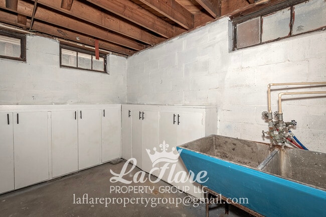 Building Photo - 1612 Berdan Ave