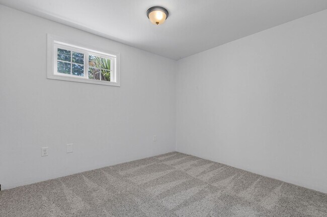 Building Photo - 3bd/1.75ba Seattle House