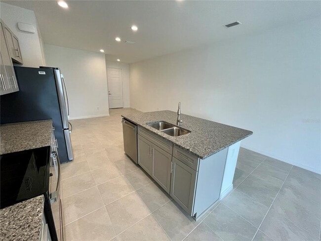 Building Photo - 8676 Canyon Creek Trail