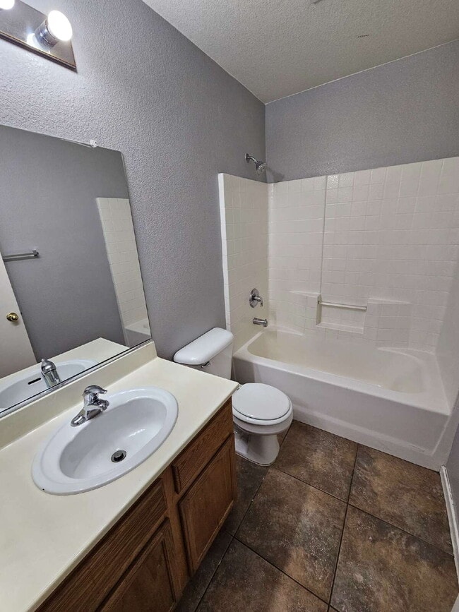 Building Photo - 6030 Blue Autumn St