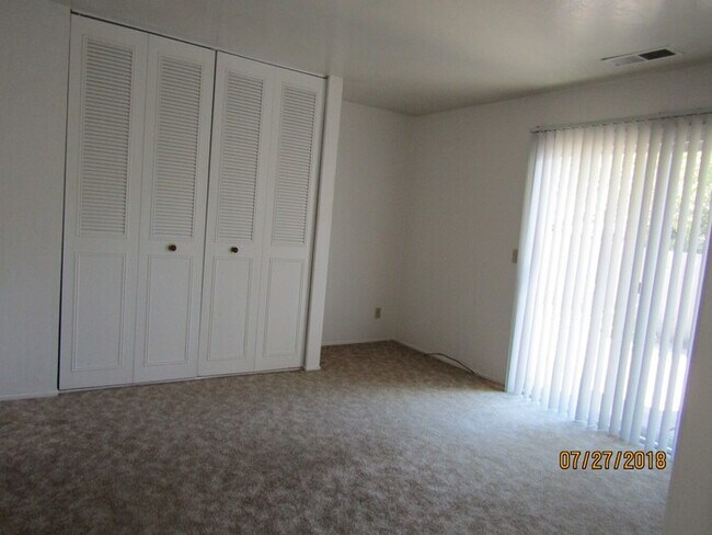 Building Photo - 3 bed, 2 bath, 2 car garage, single story home in Rincon Valley!