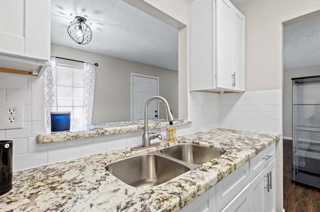 Building Photo - 9021 Gaylord Dr