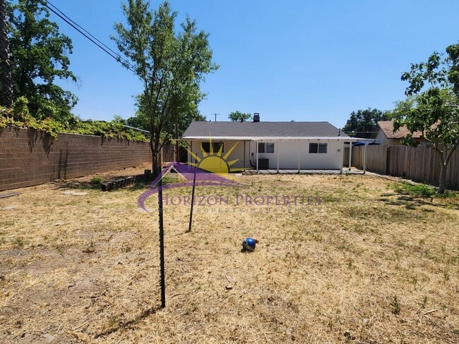 Building Photo - Open 4 Bed 2 Bath 1,660 Sq. Ft. in Citrus ...