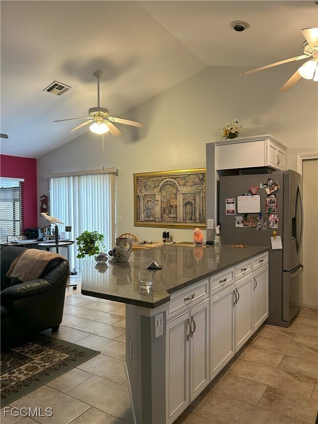 Building Photo - 5560 Longleaf Dr