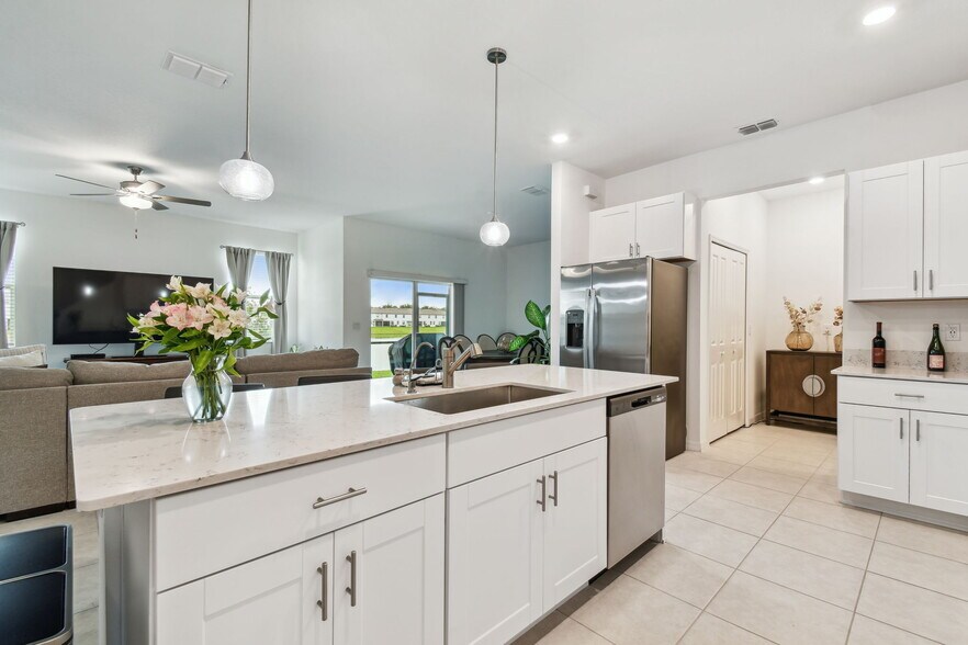 Building Photo - 10380 Lavender Aster Trl